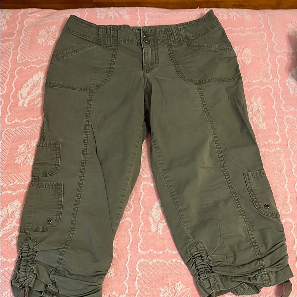 SONOMA Olive Green Cargo Capris